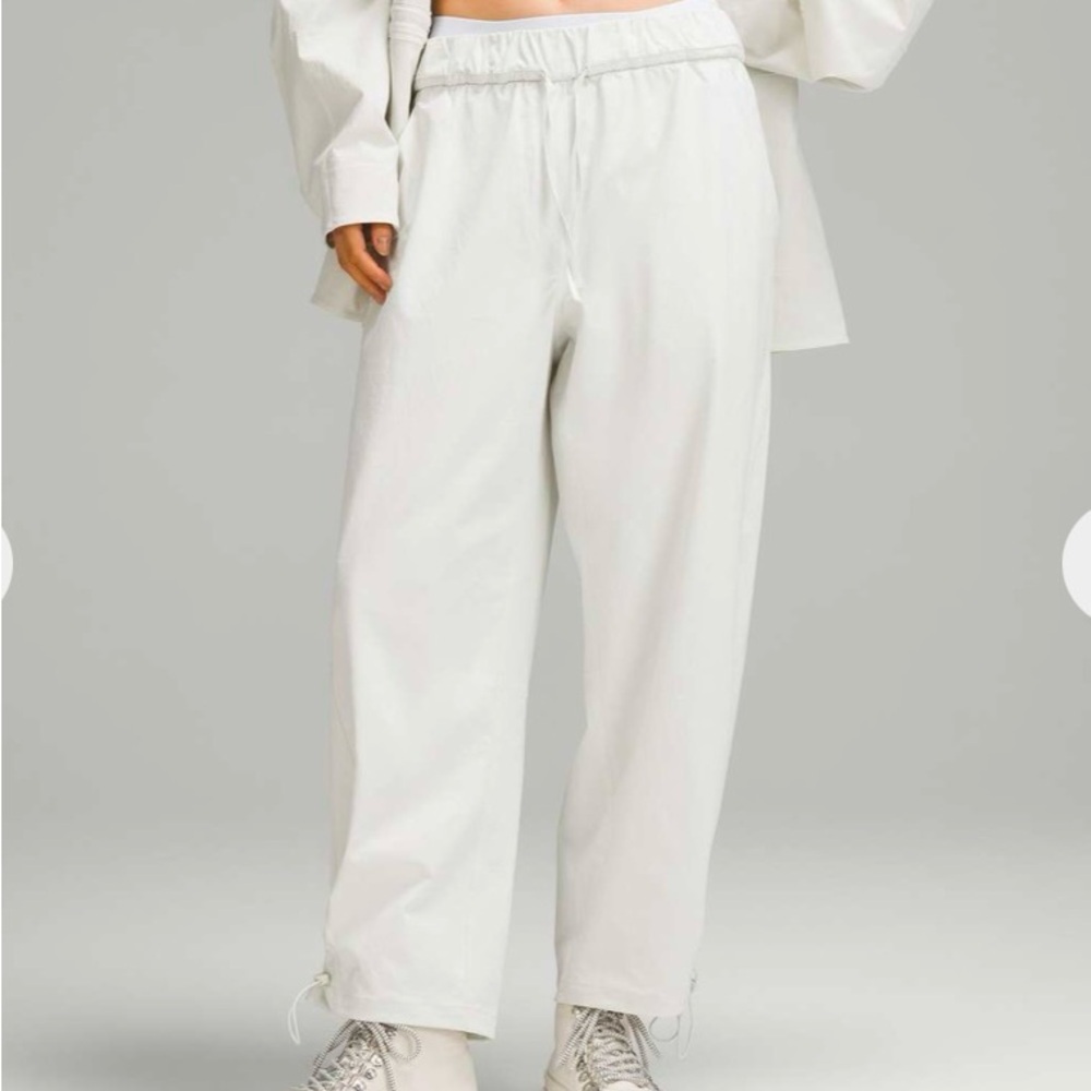 Lululemon Cinchable Cuff High Rise Jogger L - Picture 2 of 8